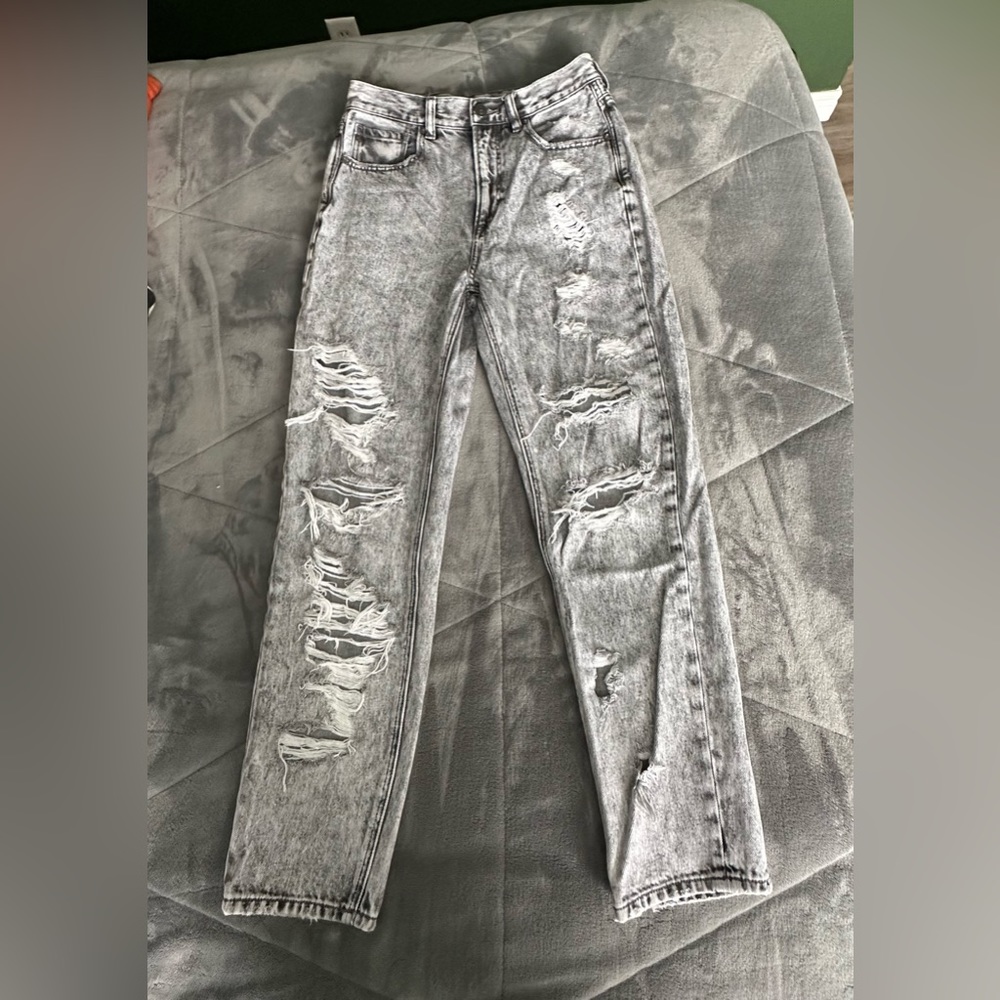 American Eagle Mom Jeans